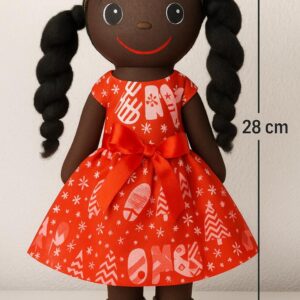 Poupée en tissu au teint marron plus foncé