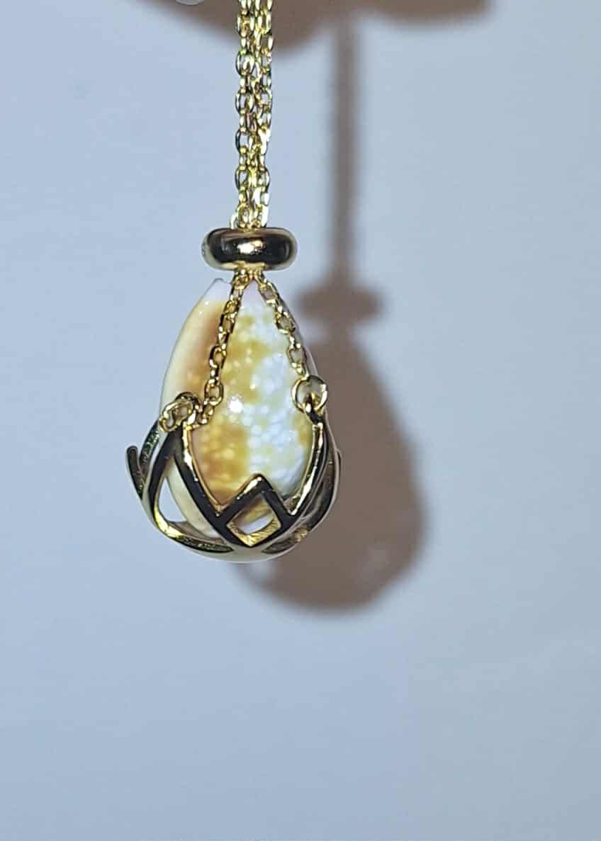 Coquillage Cauri (Monetaria moneta) / Cowrie Shell  en cage pendentif Cage en Argent Sterling 925